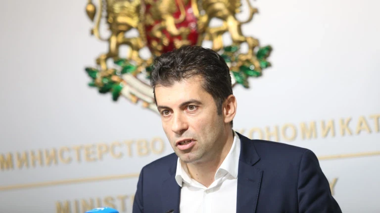 Премиерът Кирил Петков е бил редовно призован за разпит във
