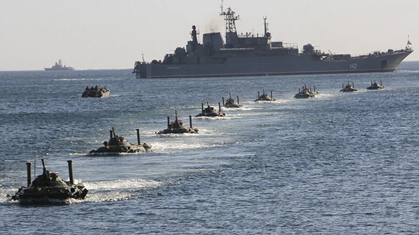 Продължават руските учения в Черно море.Повече от 30 бойни кораба