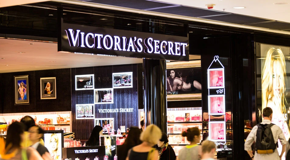 Марката за бельо Victoria`s Secret спря онлайн магазина и търговските