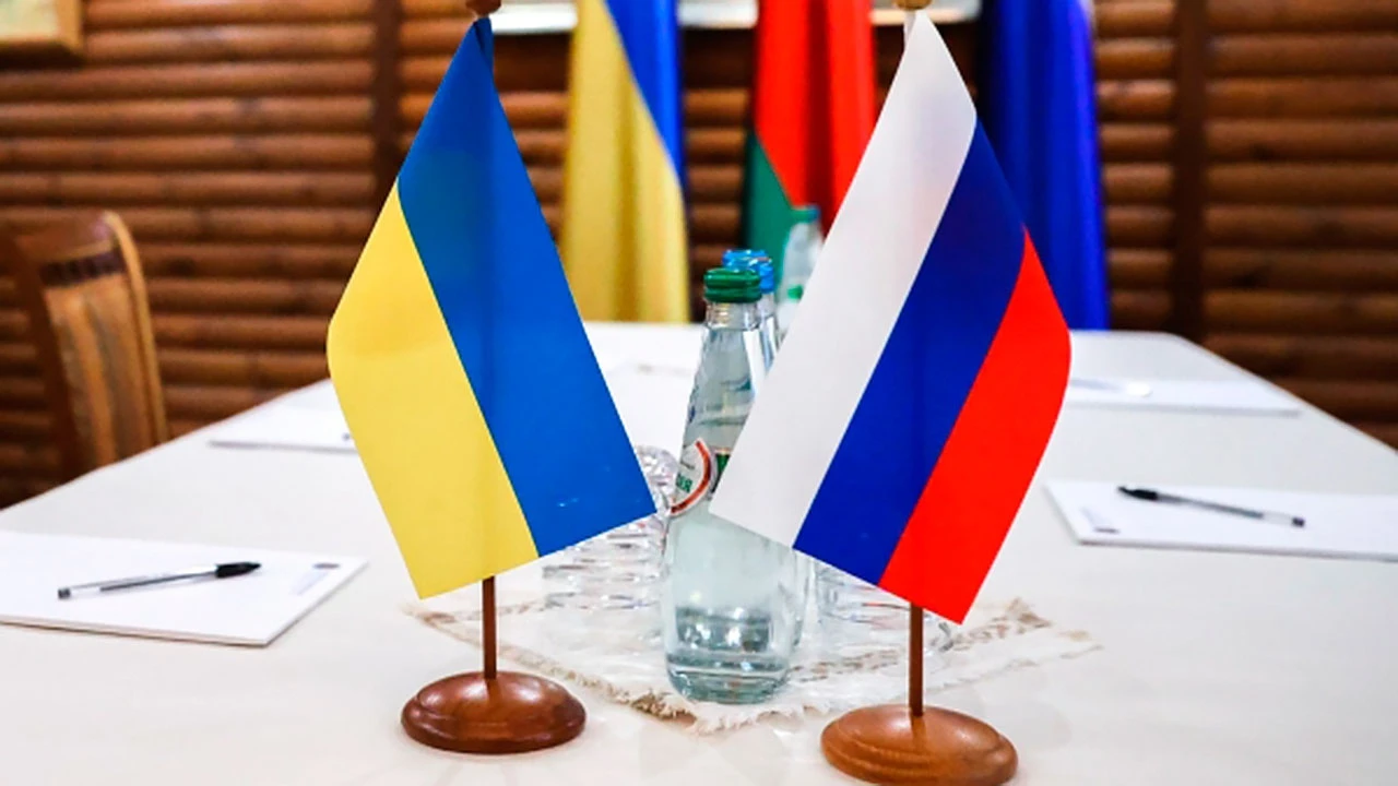 Започна четвъртият кръг от преговорите между Русия и Украйна. Той