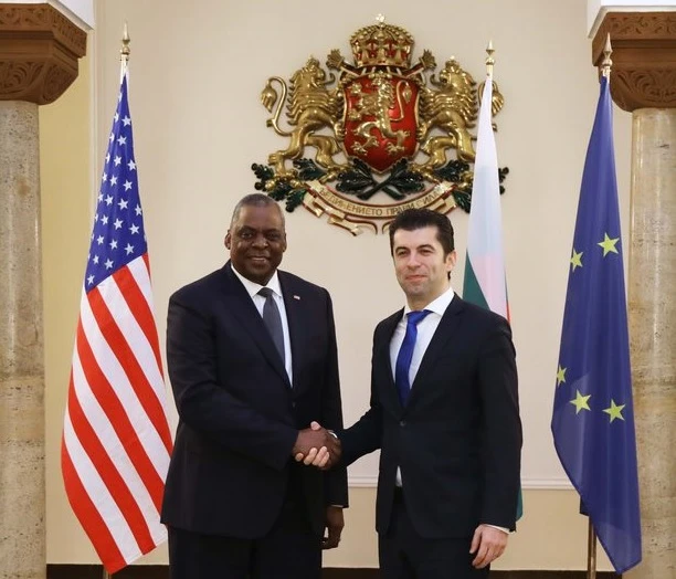 Министър-председателят Петков и министърът на отбраната на САЩ Остин се