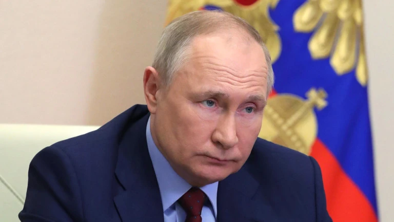 Владимир Путин отмени щурма на индустриалната зона Азовстал в Мариупол.Смятам,