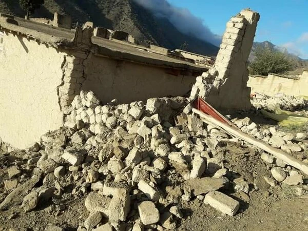 Броят на загиналите при разрушителното земетресение в Афганистан в сряда