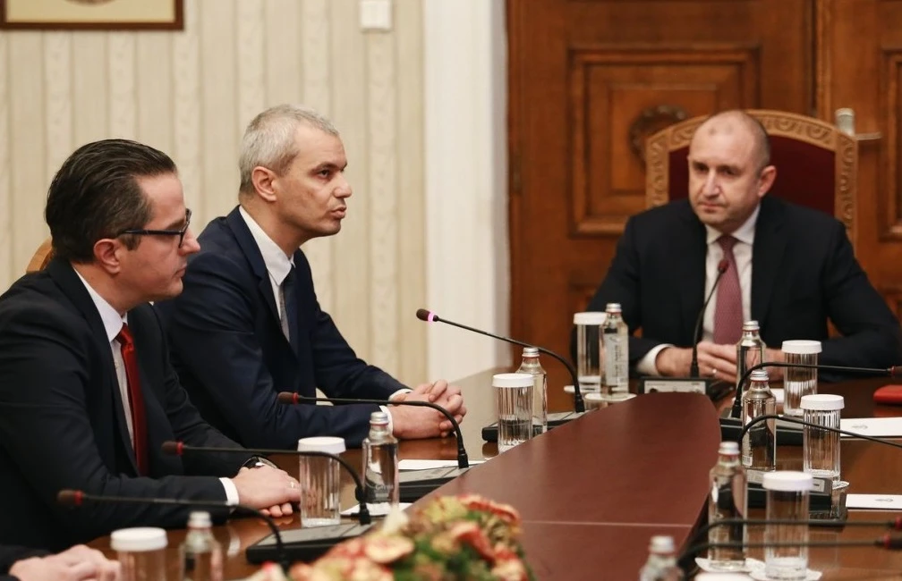 Президентът Румен Радев продължава консултациите с парламентарните политически сили, преди