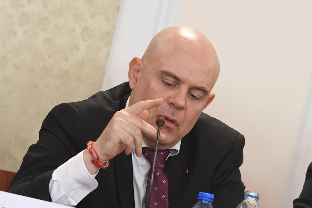 Снимка: БулфотоГлавният прокурор изпрати до председателя на Комисията по конституционни