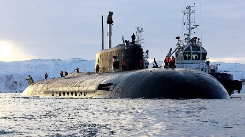 Най-голямата ядрена подводница в света бе освободена от военна служба