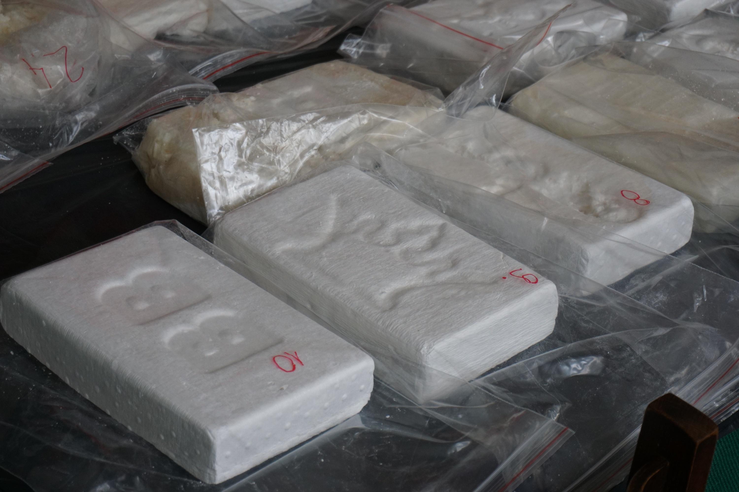 СНИМКА: БУЛФОТО, АРХИВ10,7 кг кокаин, укрит в камион с храна