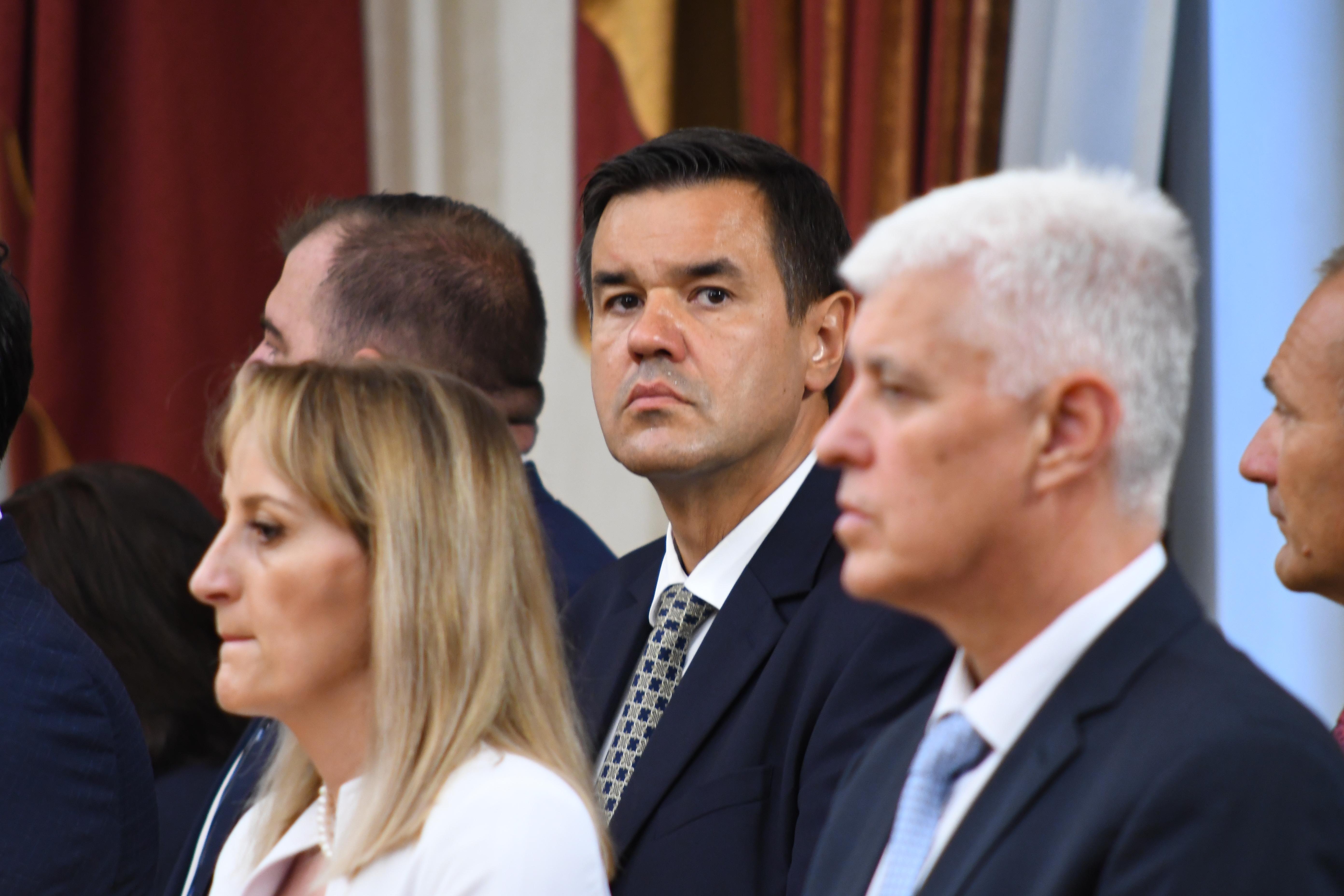 СНИМКА: БУЛФОТОСлужебният министър на икономиката Никола Стоянов не е знаел,