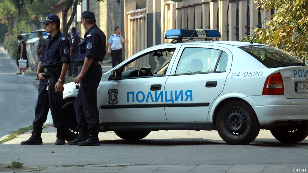 Заловиха сирийци в колата на украинка в Бургас, съобщиха от