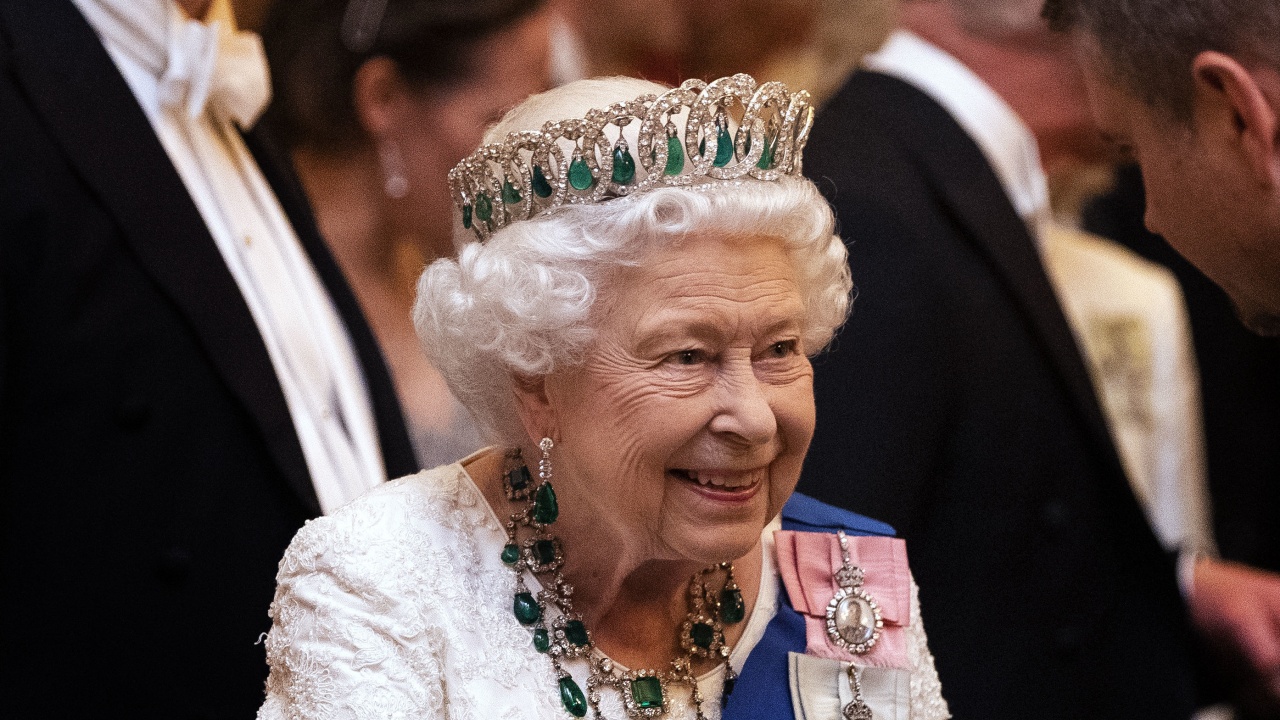 Великобритания се сбогува с Кралица Елизабет II.В 11 часа местно