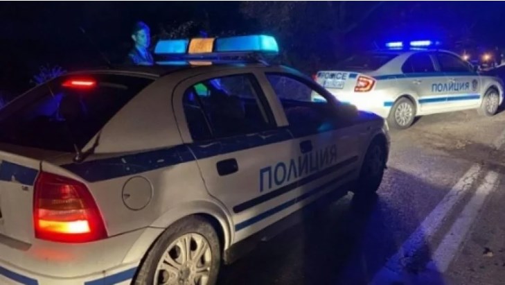 Граничен полицай беше прострелян и почина край Елхово.Стрелбата между неизвестни