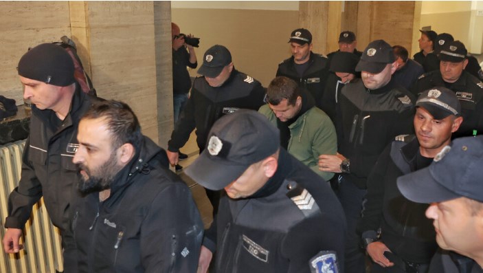 СНИМКА: БТАСофийски градски съд (СГС) остави в ареста четиримата мъже,