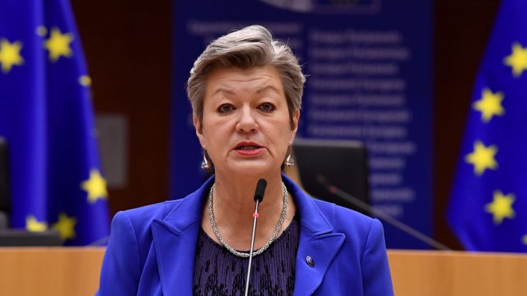 Еврокомисарят по вътрешните работи Илва Йохансон направи призив към държавите-членки