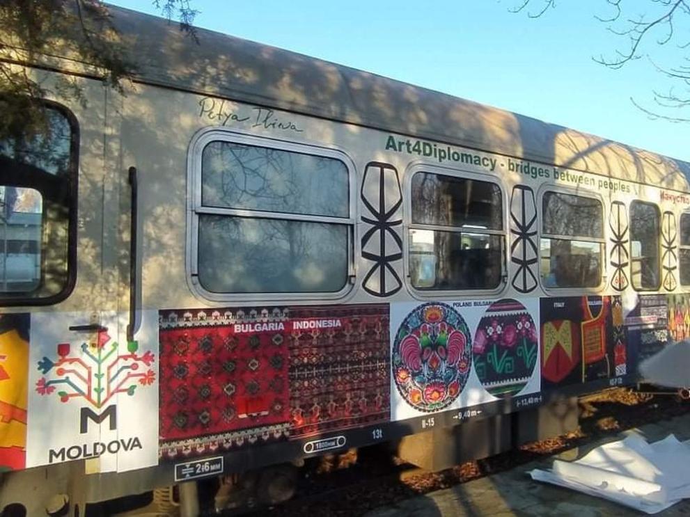 Рано тази сутрин пътническа влакова композиция, пътуваща от Бургас за