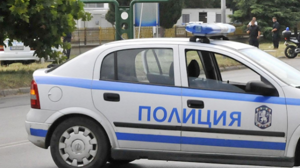 Пиян и дрогиран шофьор предизвика катастрофа в Свищов, съобщиха от