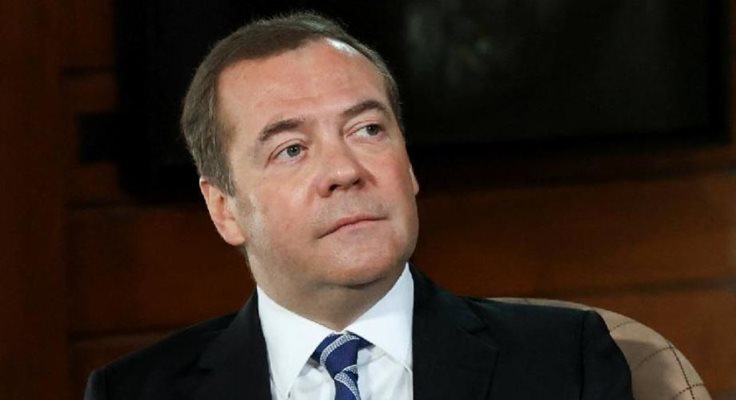 Бившият руски президент Дмитрий Медведев каза, че доставянето на още