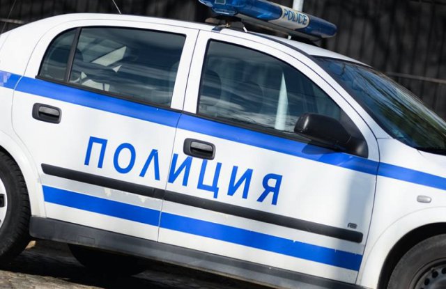 Специализирана полицейска операция се провежда във варненското село Старо Оряхово,