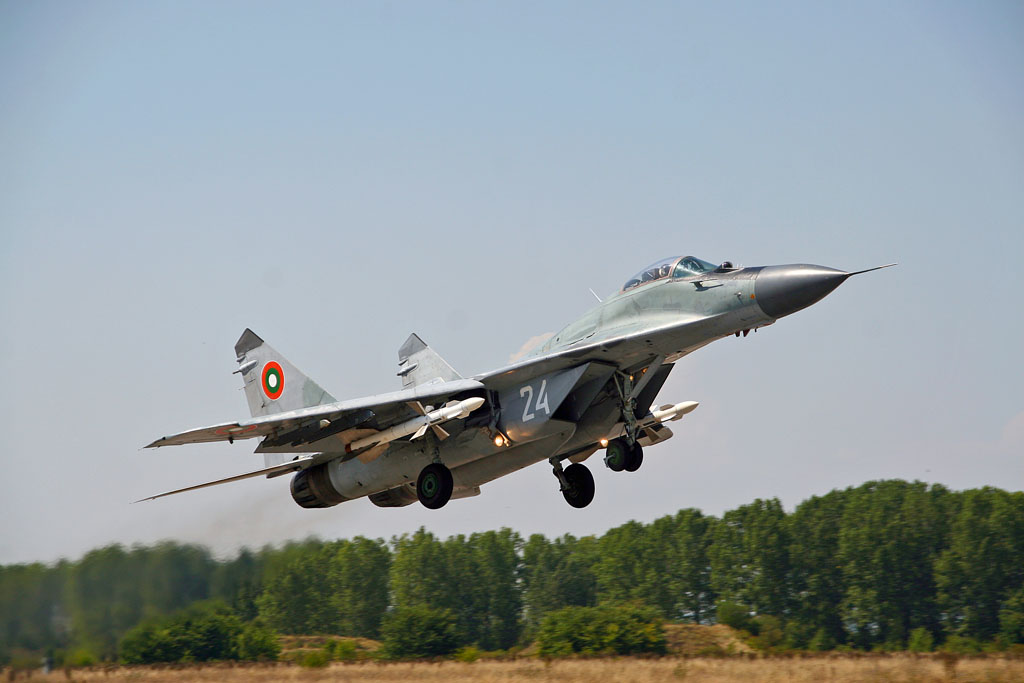 Словакия ще предостави изтребители МИГ-29 на Украйна като част от