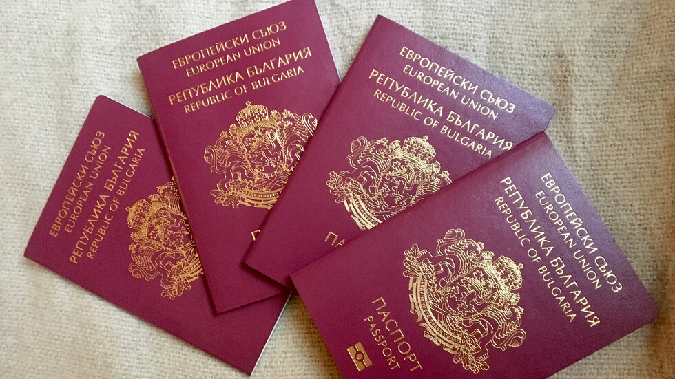 Всеки ден един руснак получава български паспорт, тоест общо 356