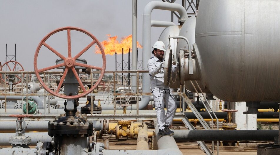 Износът на руски петрол е скочил до най-високото си ниво