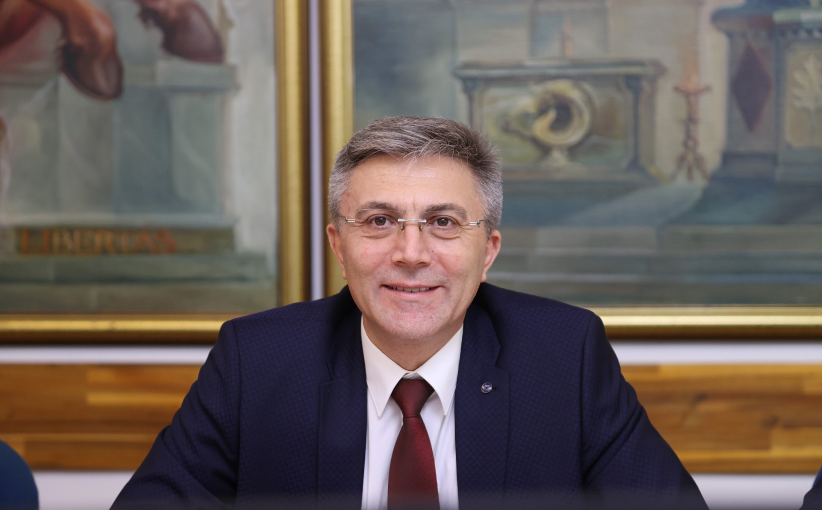 Мустафа Карадайъ, лидер на ДПС, коментира в кулоарите на НС