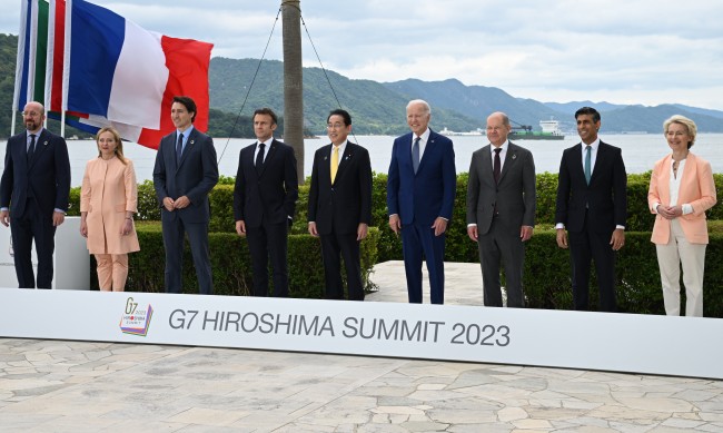 Лидерите на държавите от Г-7 поискаха Китай да окаже натиск