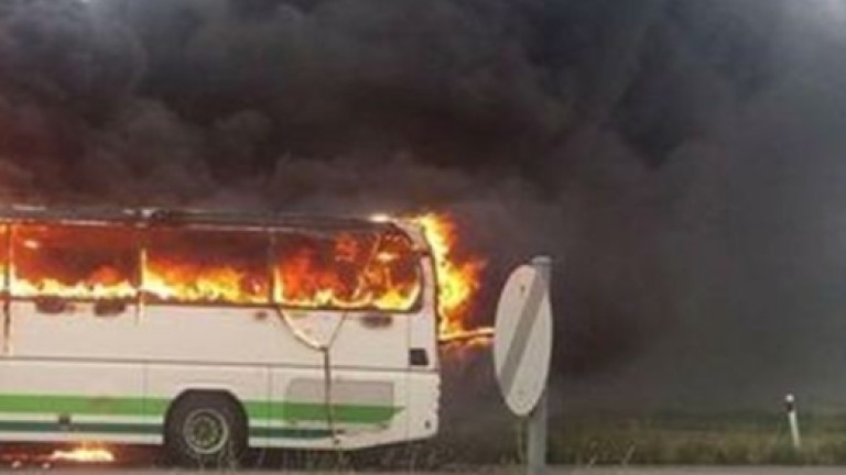 Тридесет и трима са били пътниците в българския автобус, който