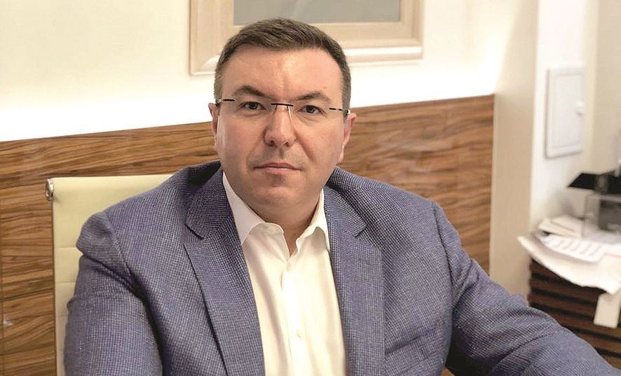 Бившият здравен министър проф. Костадин Ангелов написа гневен пост в
