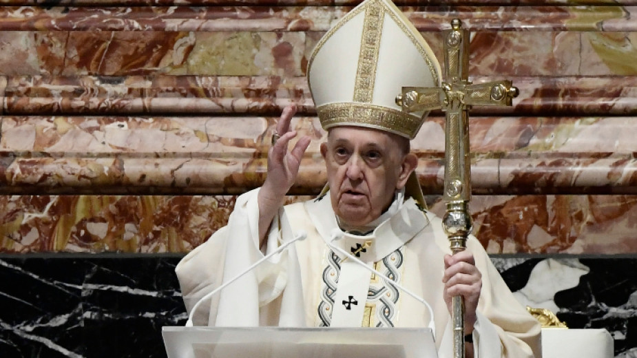 Папа Франциск се помоли за жертвите на най-смъртоносното земетресение в
