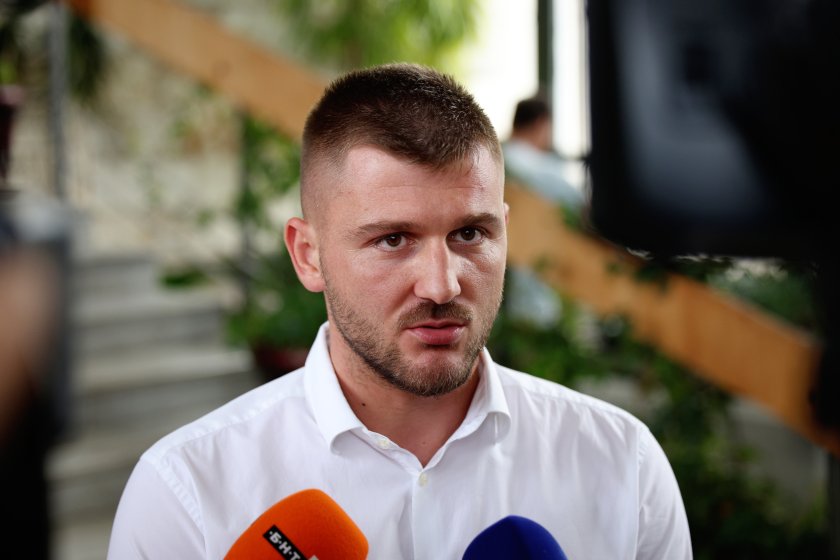 Илия Проданов подава оставка като съветник на земеделския министър. Той