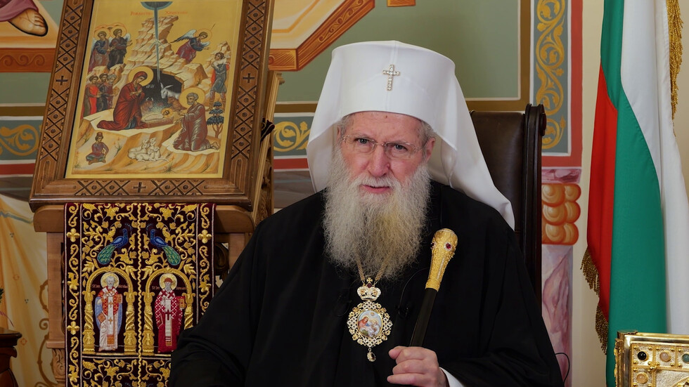 Патриарх Неофит лично назначи свещеници от София, които ще поемат