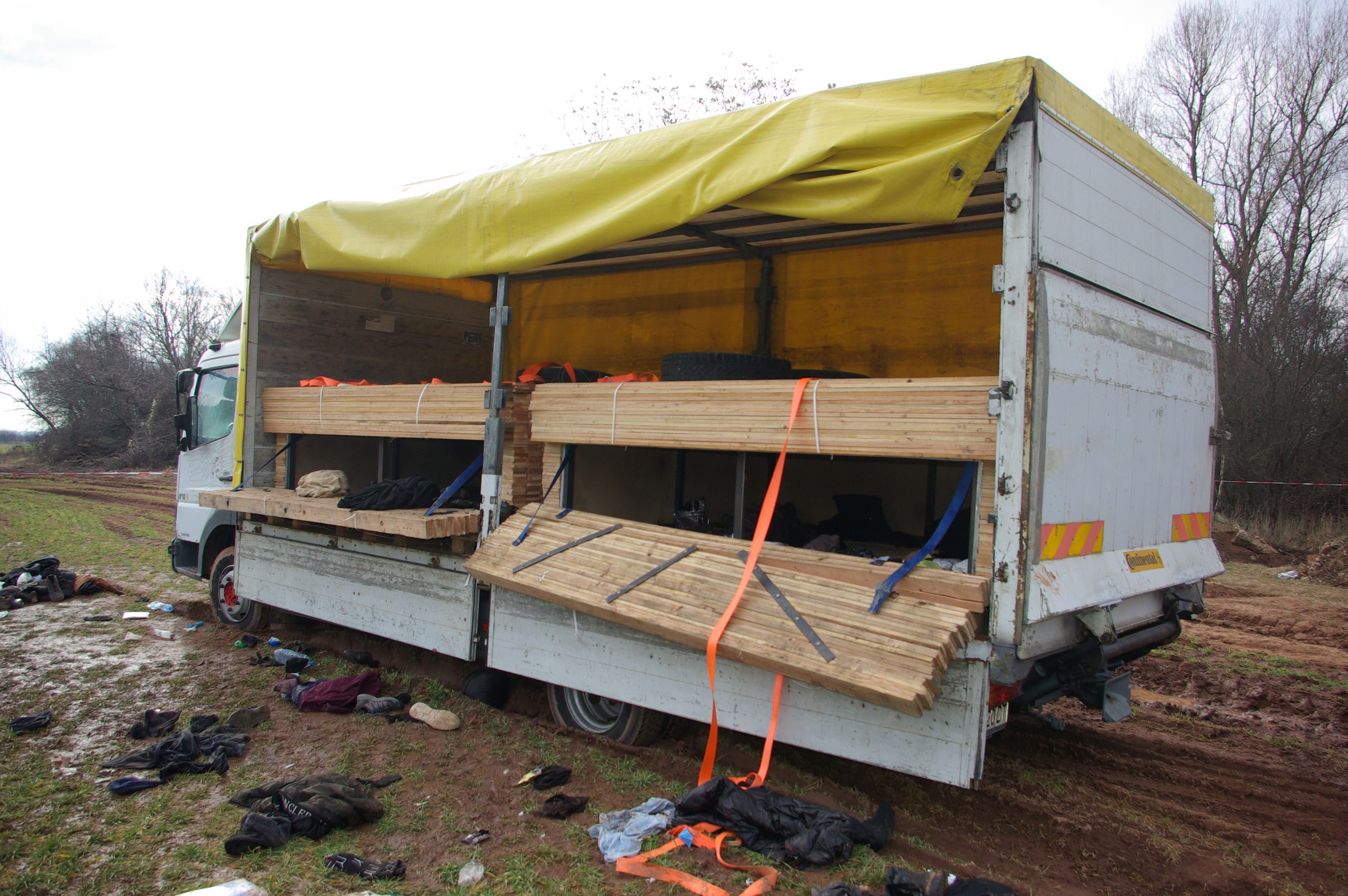 В началото на годината камион с нелегални мигранти е намерен