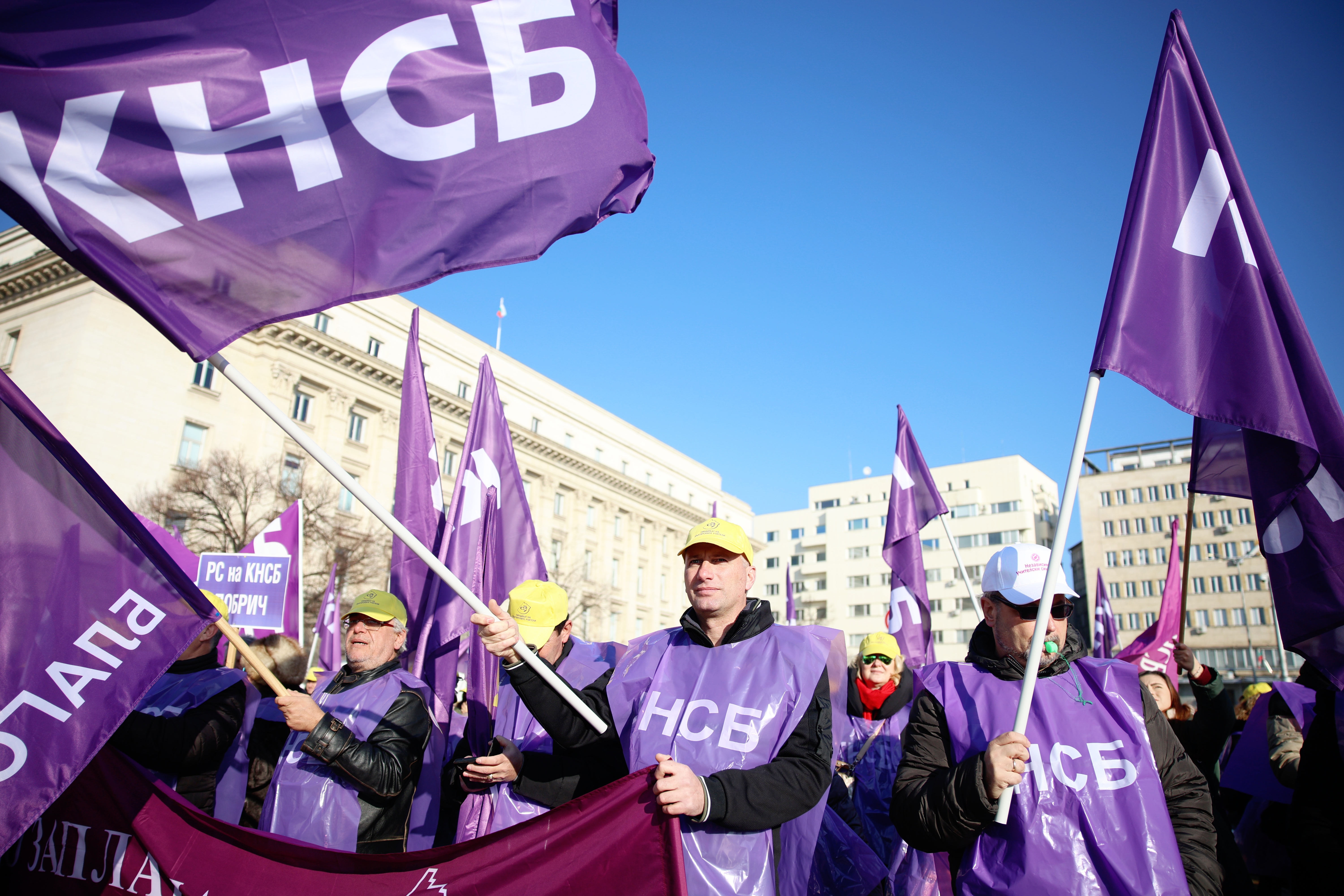 КНСБ провежда протестно автошествие в София под надслов За по-високи
