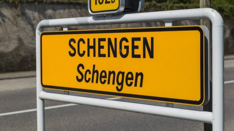 ``Спекулациите за Шенген започнаха, преди да бъдат видени официалните документи.``