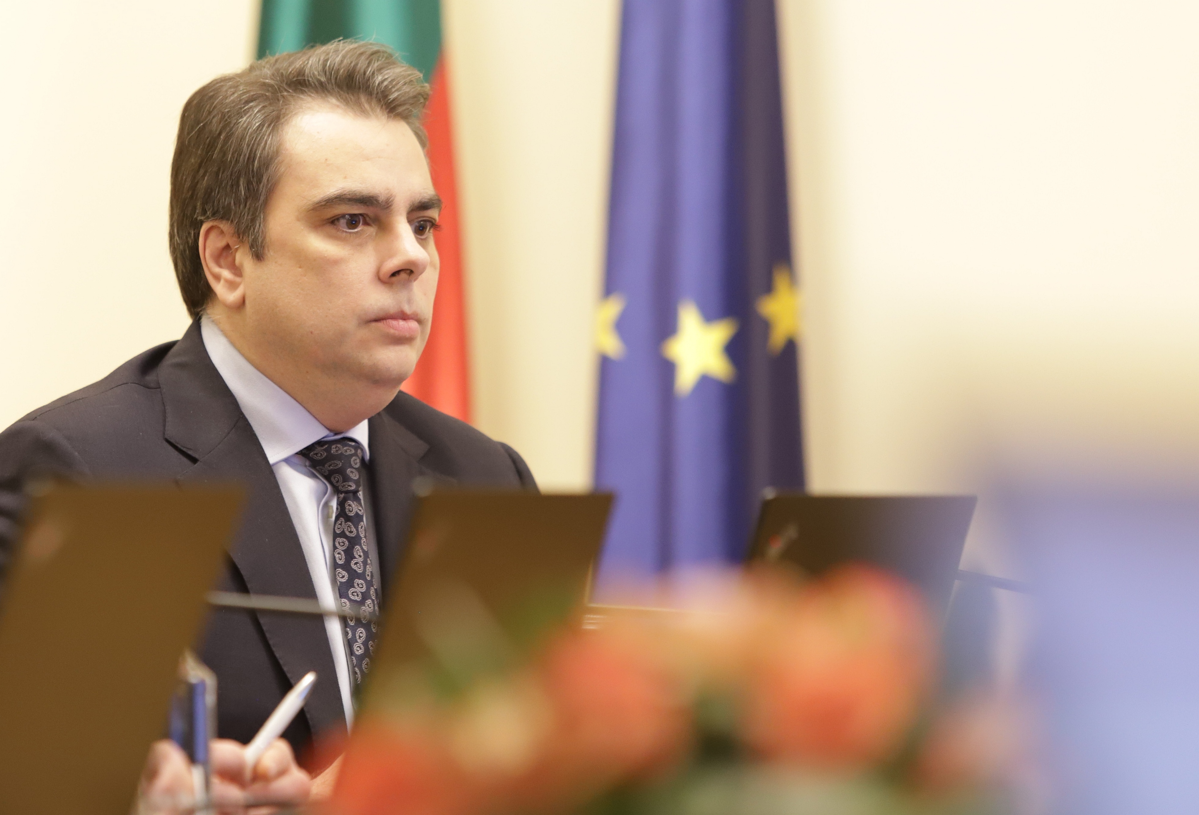 Това ще реши парламентът, заяви министърът на финансите Асен Василев