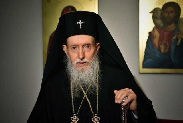 Миряните и клирът се прощават днес със Сливенския митрополит Йоаникий,