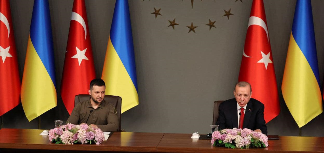 Турция и Украйна подписаха споразумение, което ще позволи на турските
