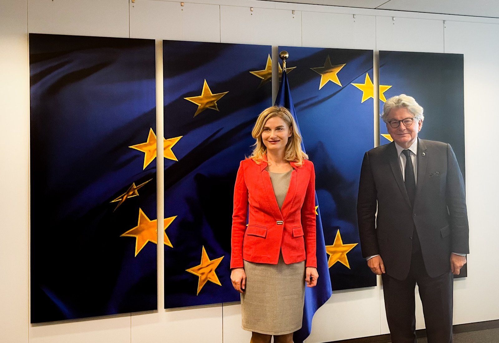 В Брюксел, министърът на туризма Зарица Динкова проведе среща с