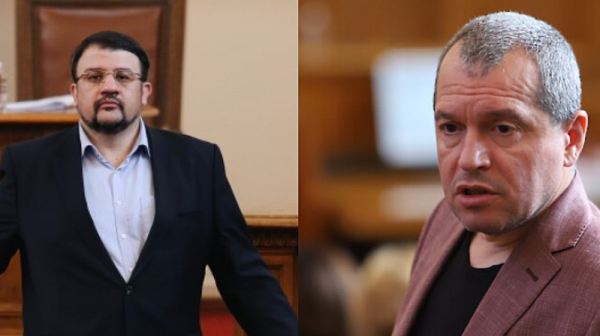 Депутатът от ПП-ДБ Настимир Ананиев коментира от прламентарната трибуна фалшивите