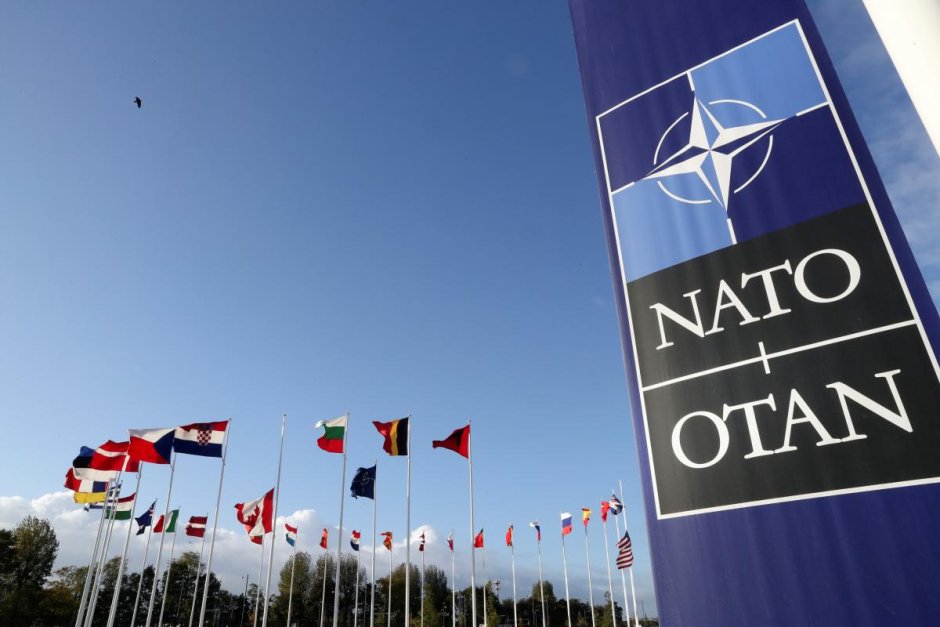 Унгарският парламент ратифицира членството на НАТО.Това беше последното препятствие пред
