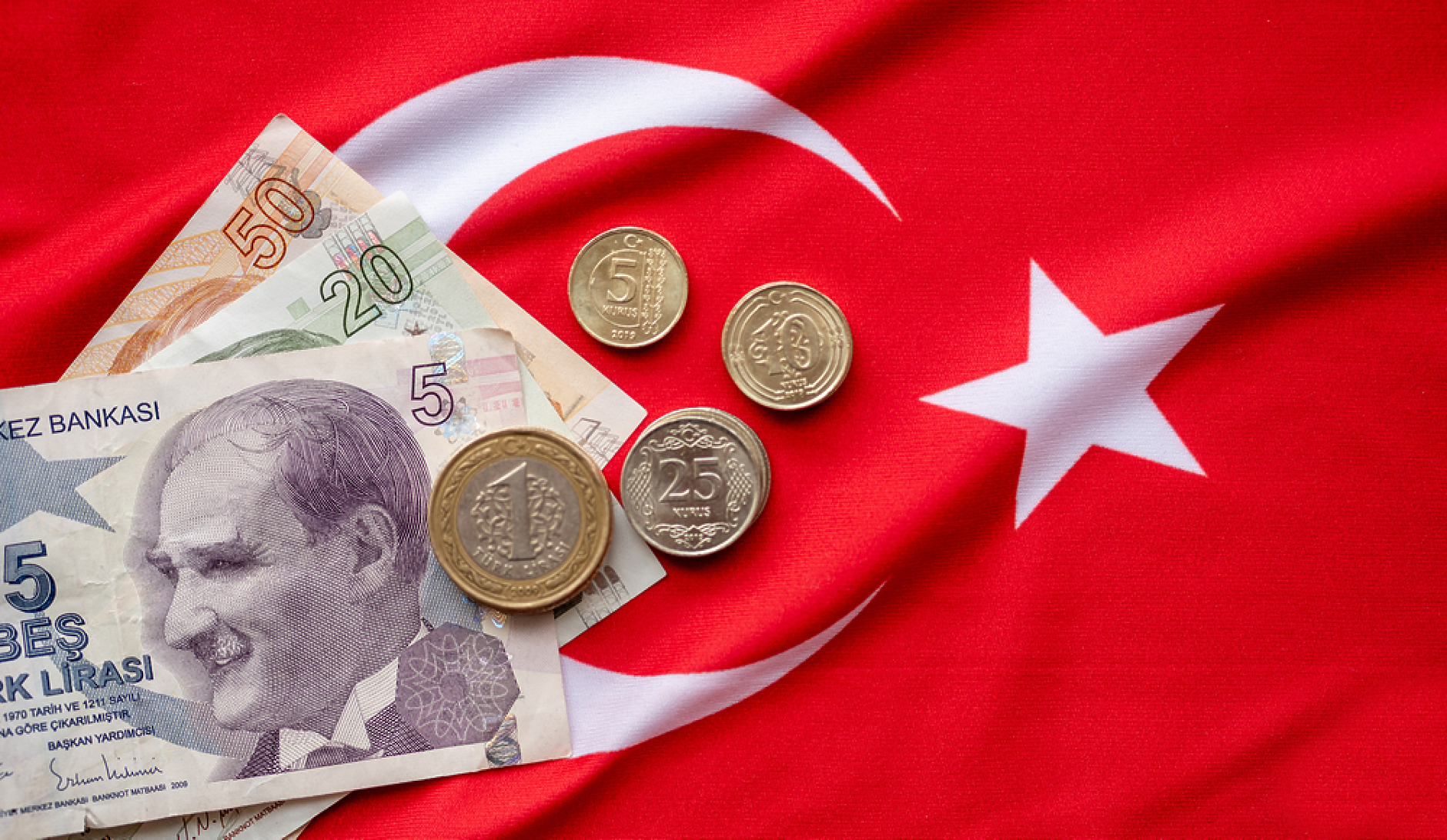 Годишната инфлация в Турция отново се повиши през февруари, достигайки