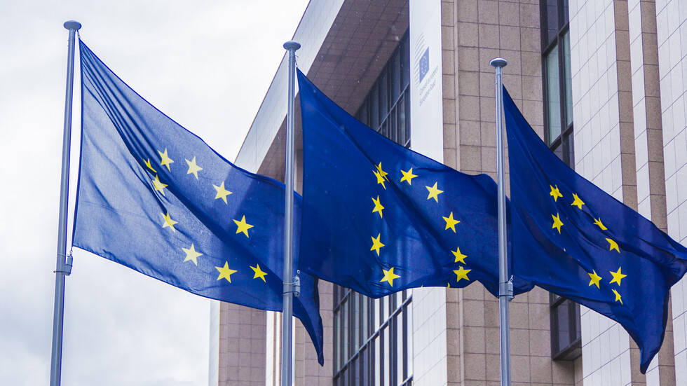Европейската комисия съобщи, че предприема допълнителни действия с България и