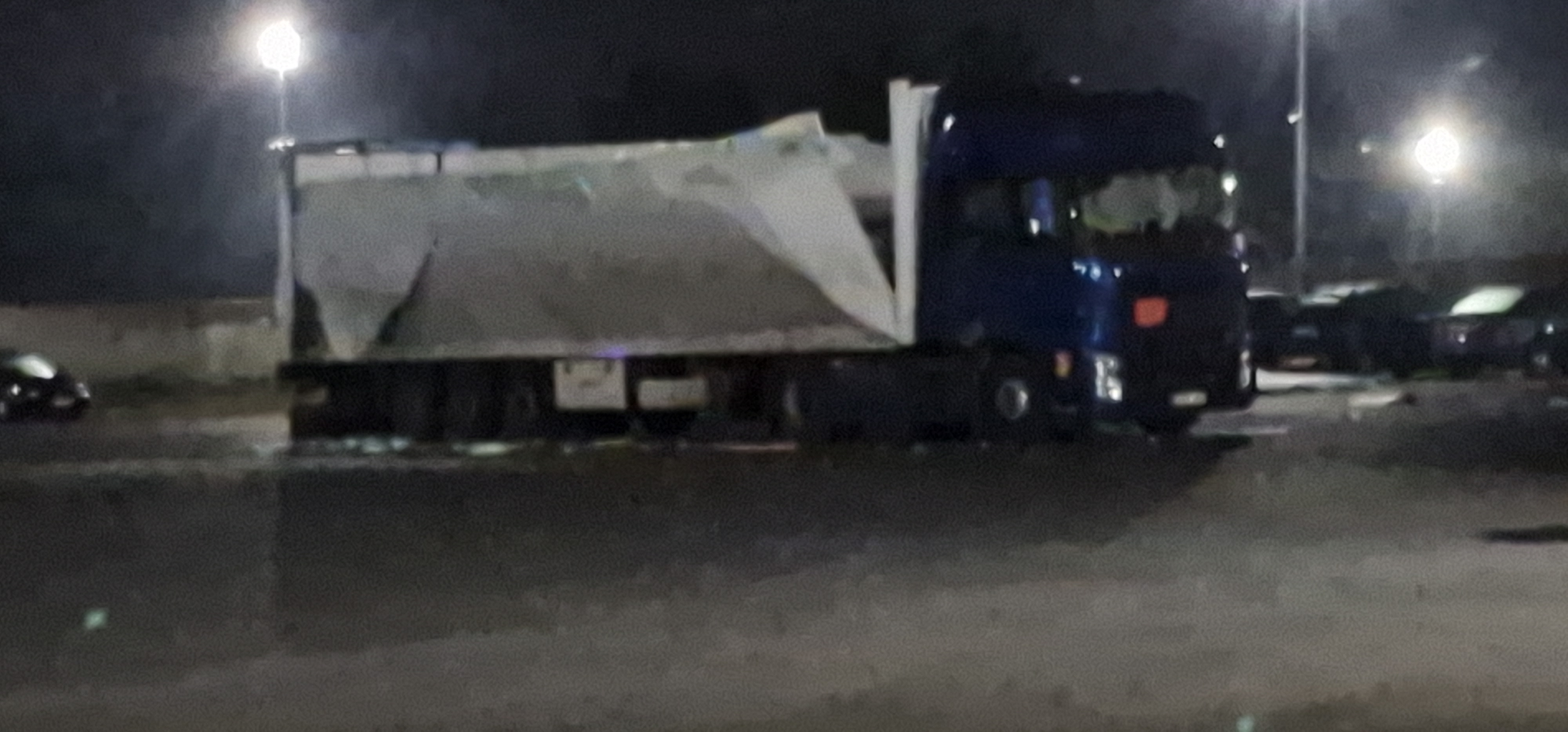 Камион е катaстрофирал на главния път Пловдив-Пазарджик тази нощ. Превозното