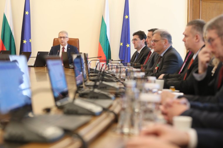 Кабинетът в оставка ще определи зам.-управител за България в Европейската