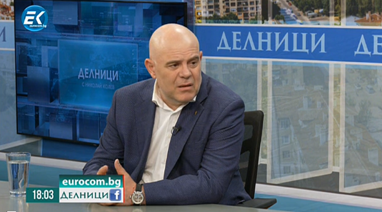 Престъпниците се учат от политиците, каза бившият главен прокурор Иван