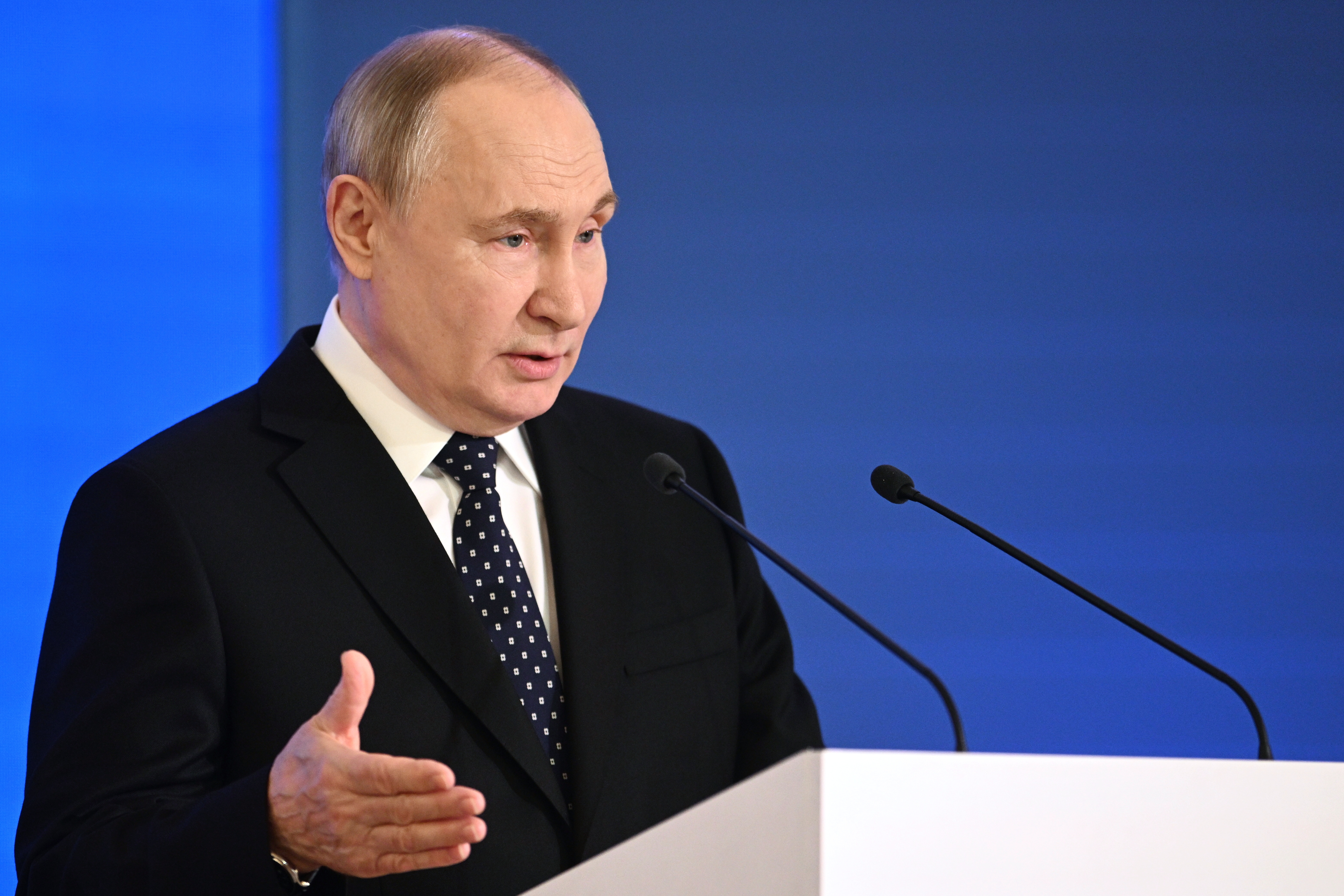 Снимка: Путин призова Близкия изток да се въздържа от нова конфронтация