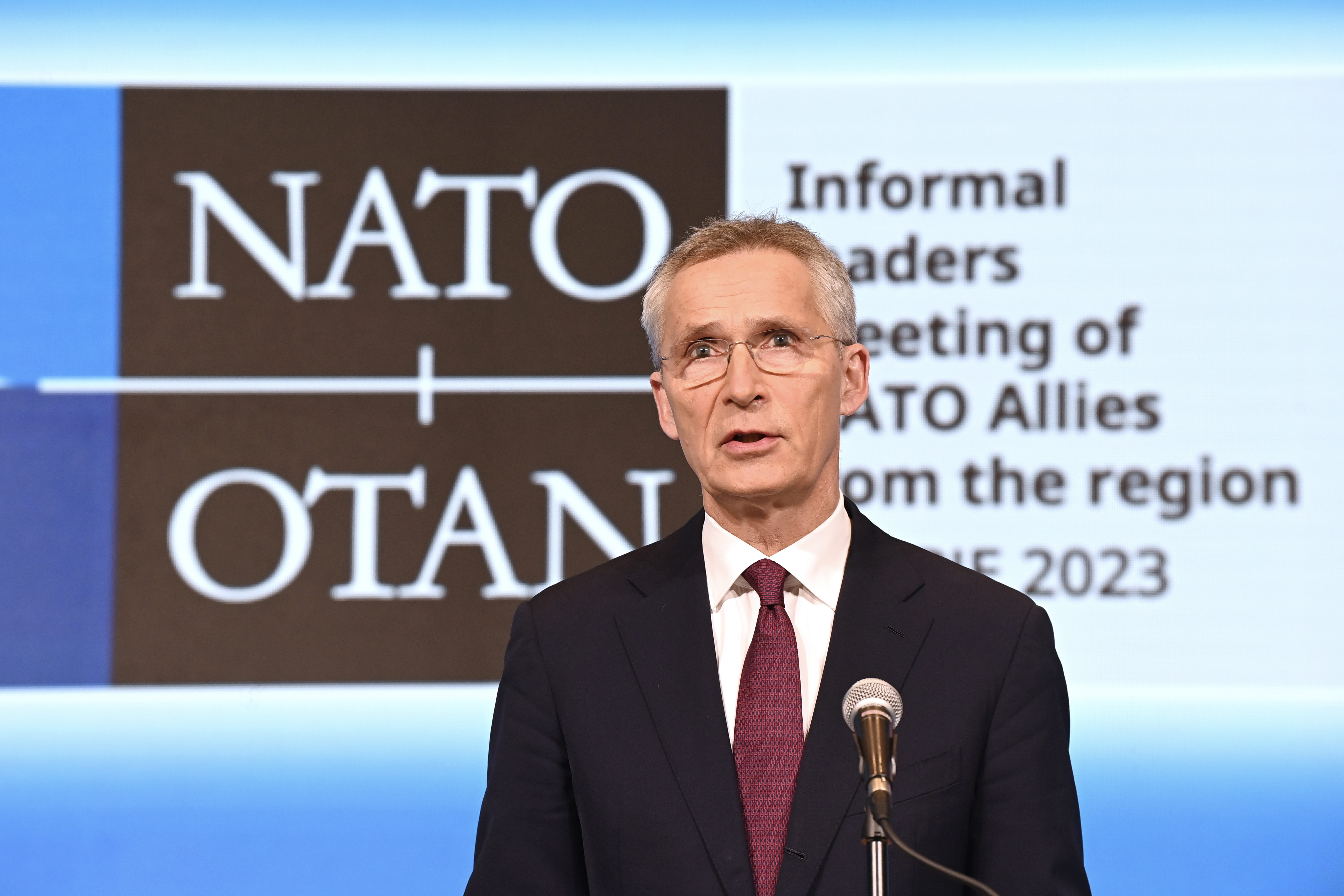 Генералният секретар на НАТО Йенс Столтенберг заяви, че Украйна има