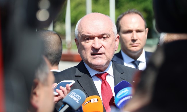 Председателят на македонската партия ВМРО-ДПМНЕ Християн Мицкоски очаква от служебния