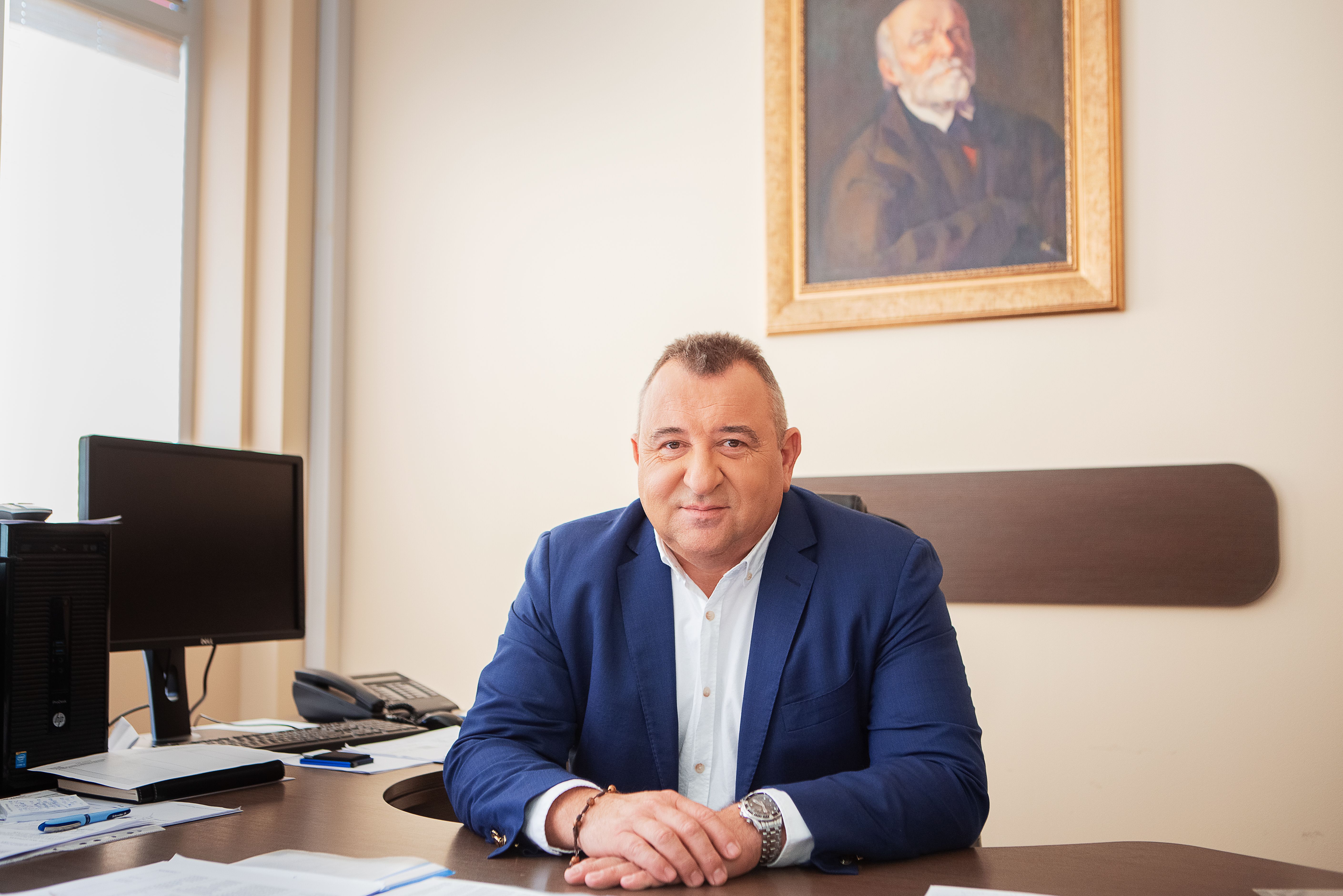 Д-р Валентин Димитров остава директор на Пирогов, след като спечели