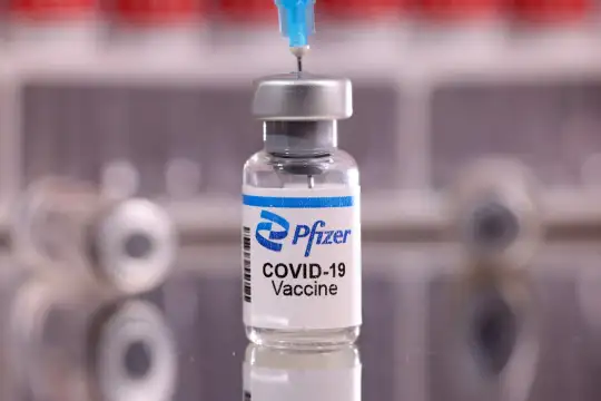 Започват клинични изпитания на нова ваксина срещу варианта на коронавирус
